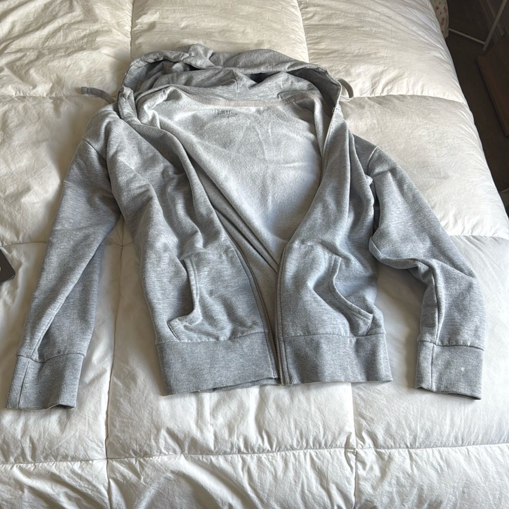 Grey sweater with zipper